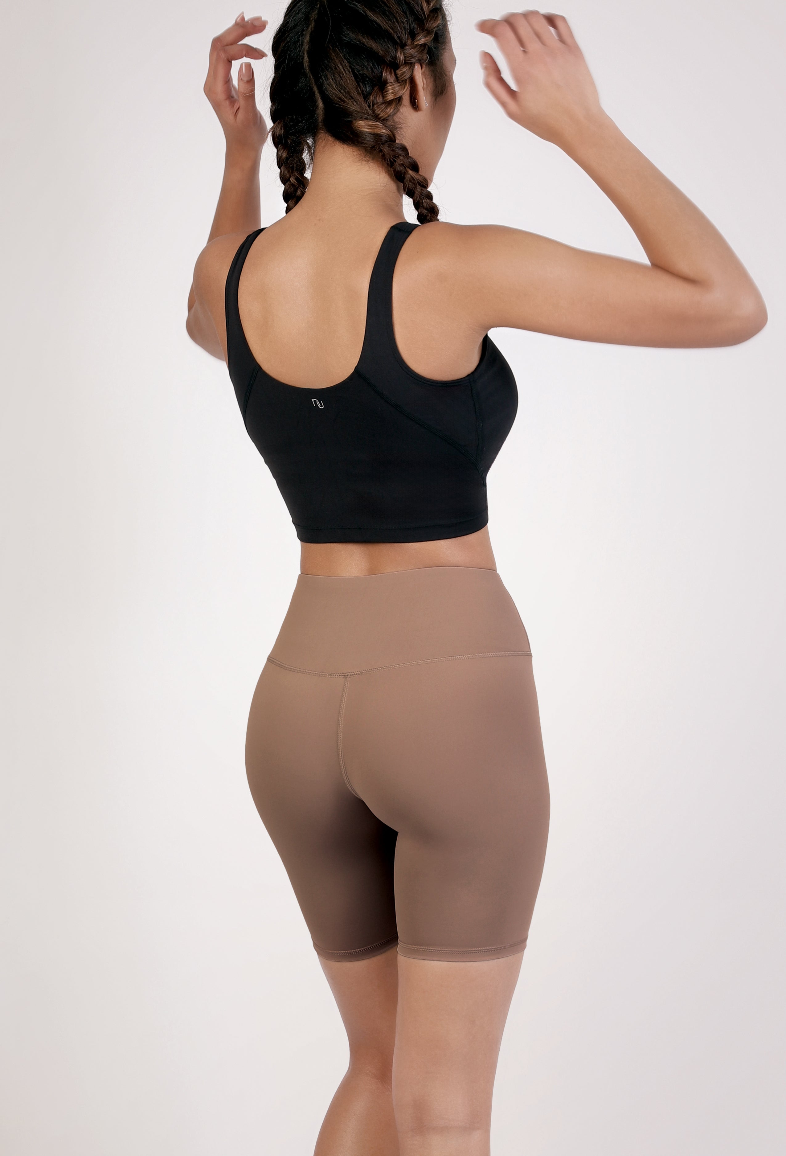 HIGH-RISE BIKER SHORTS 8”