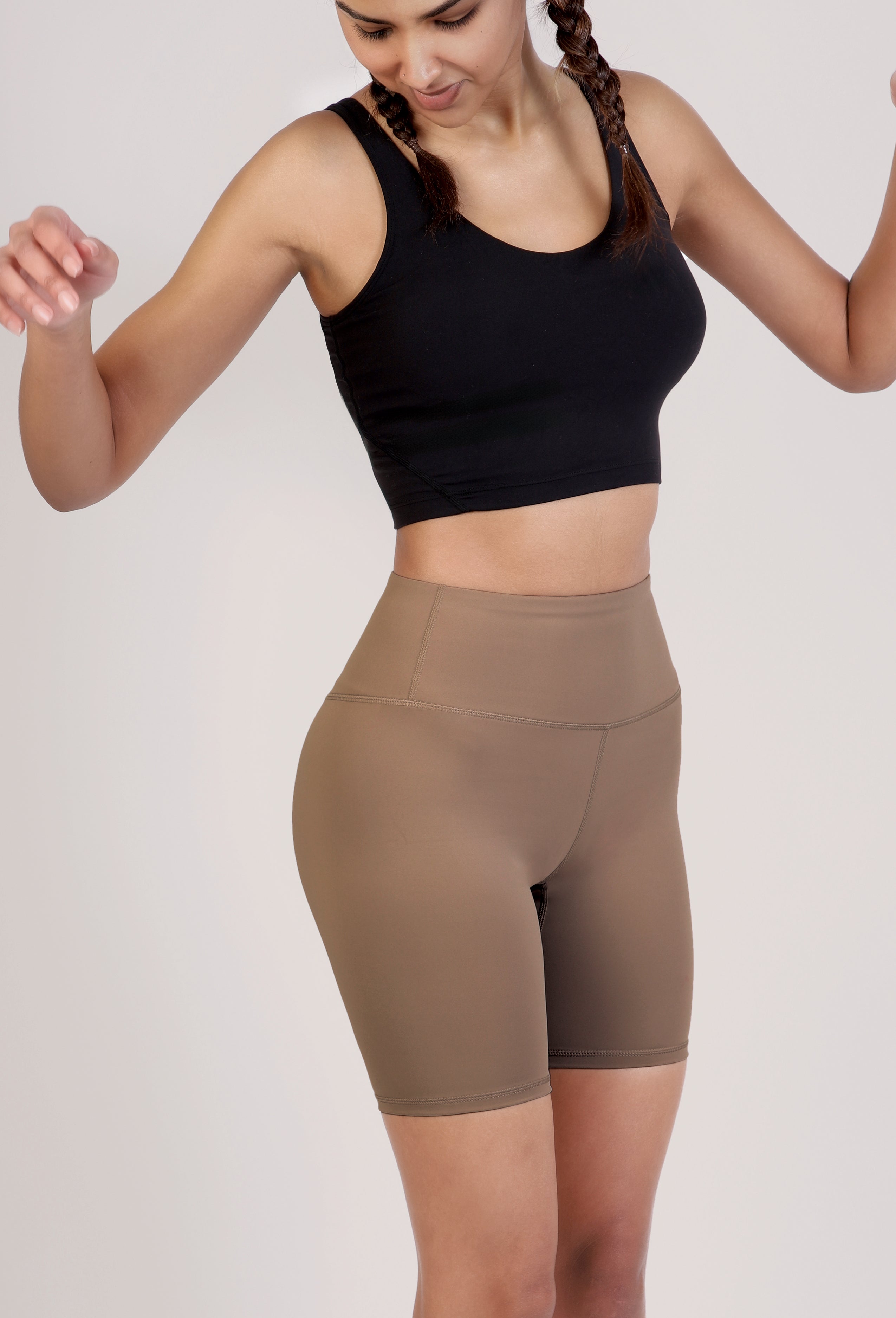 HIGH-RISE BIKER SHORTS 8”