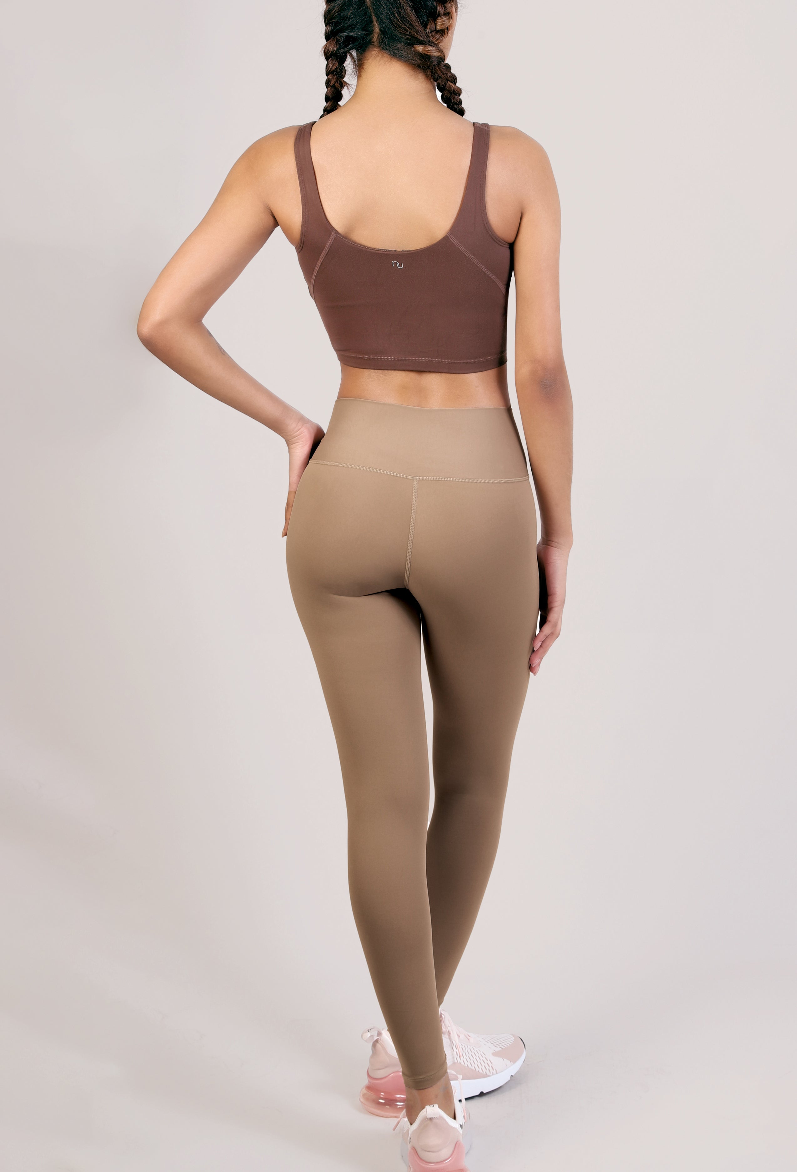 HIGH-RISE LEGGINGS