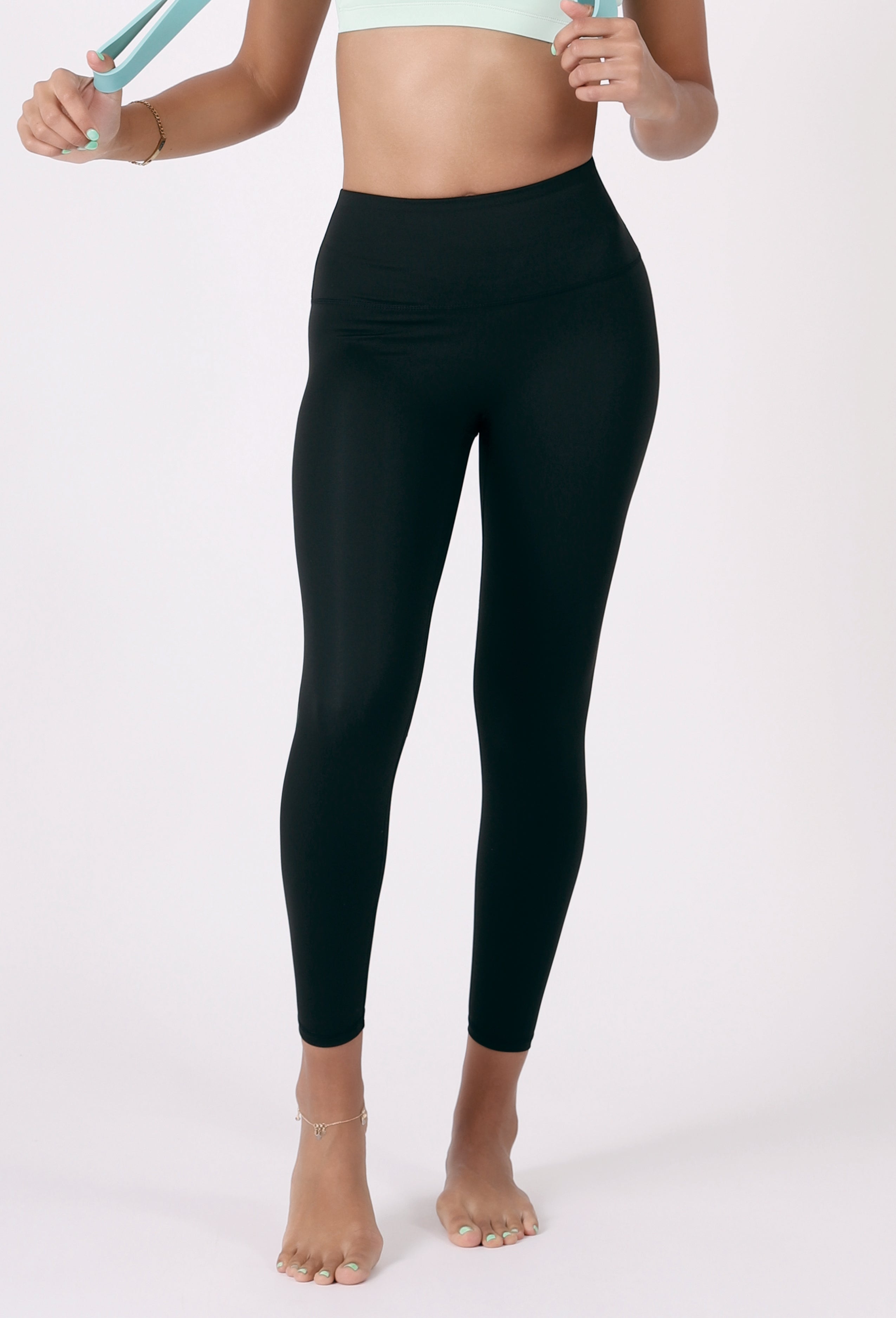 HIGH-RISE TUMMY CONTROL LEGGINGS