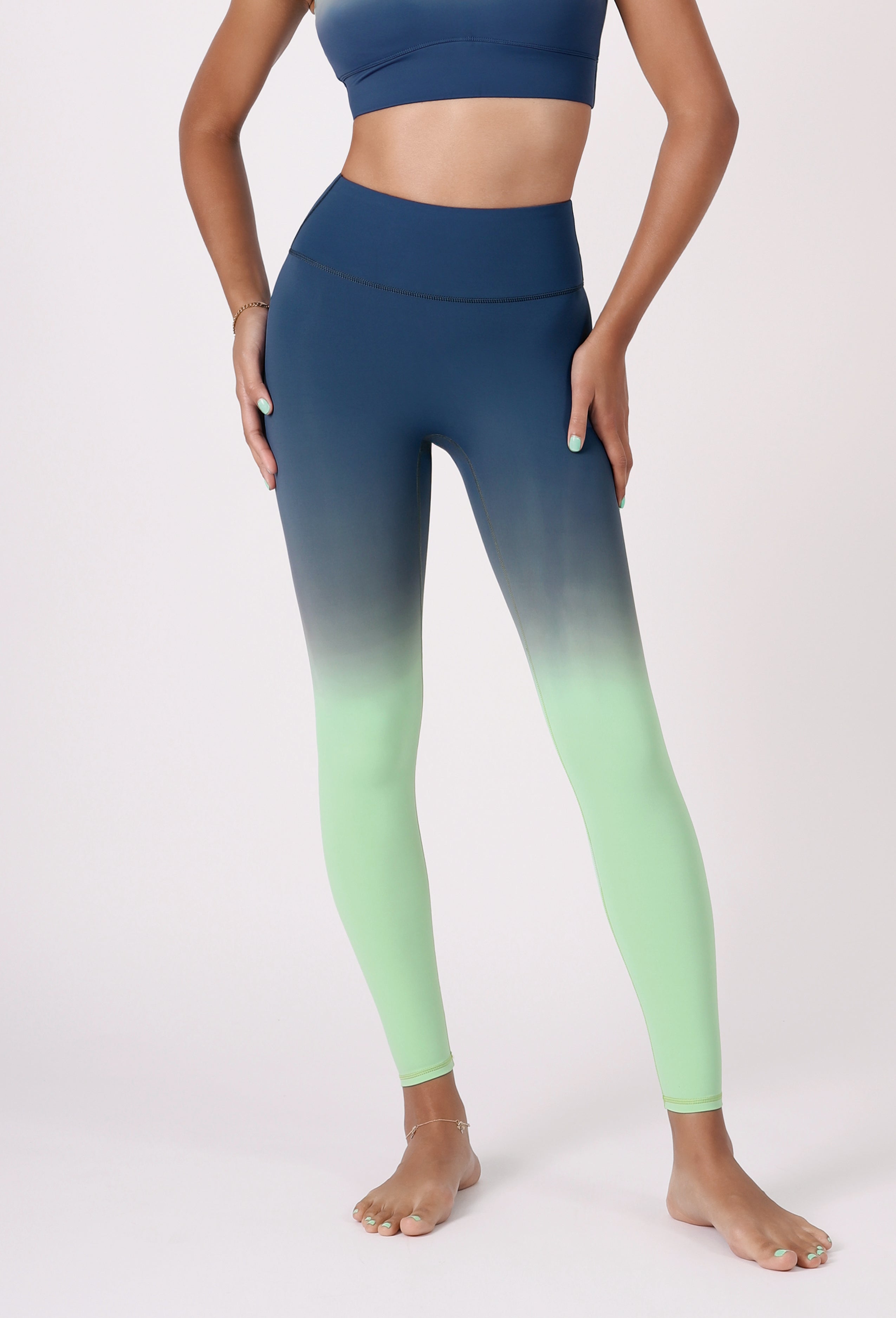 GRADIENT HIGH-RISE LEGGINGS