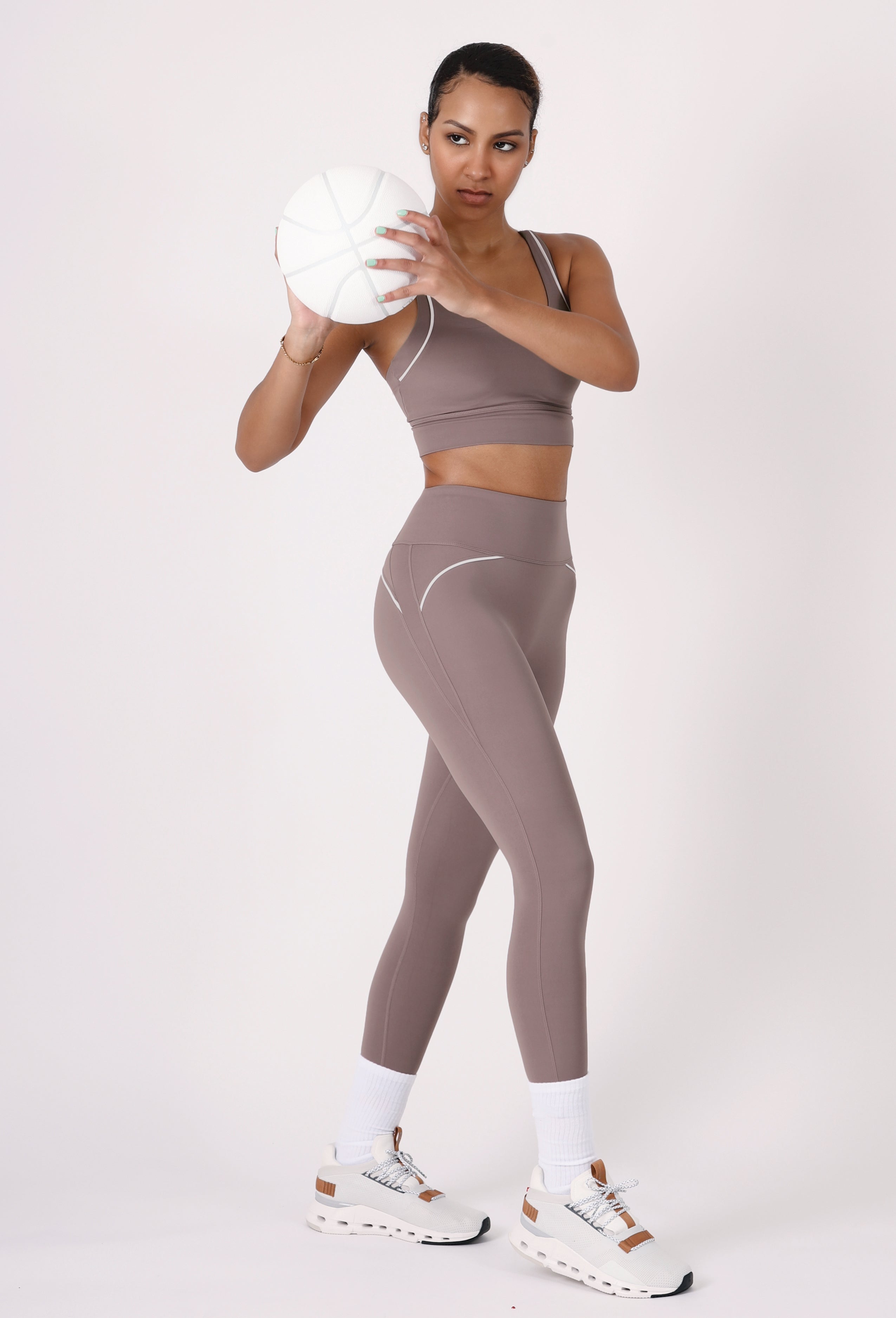 STITCH LINE HIGH-RISE LEGGINGS 22"