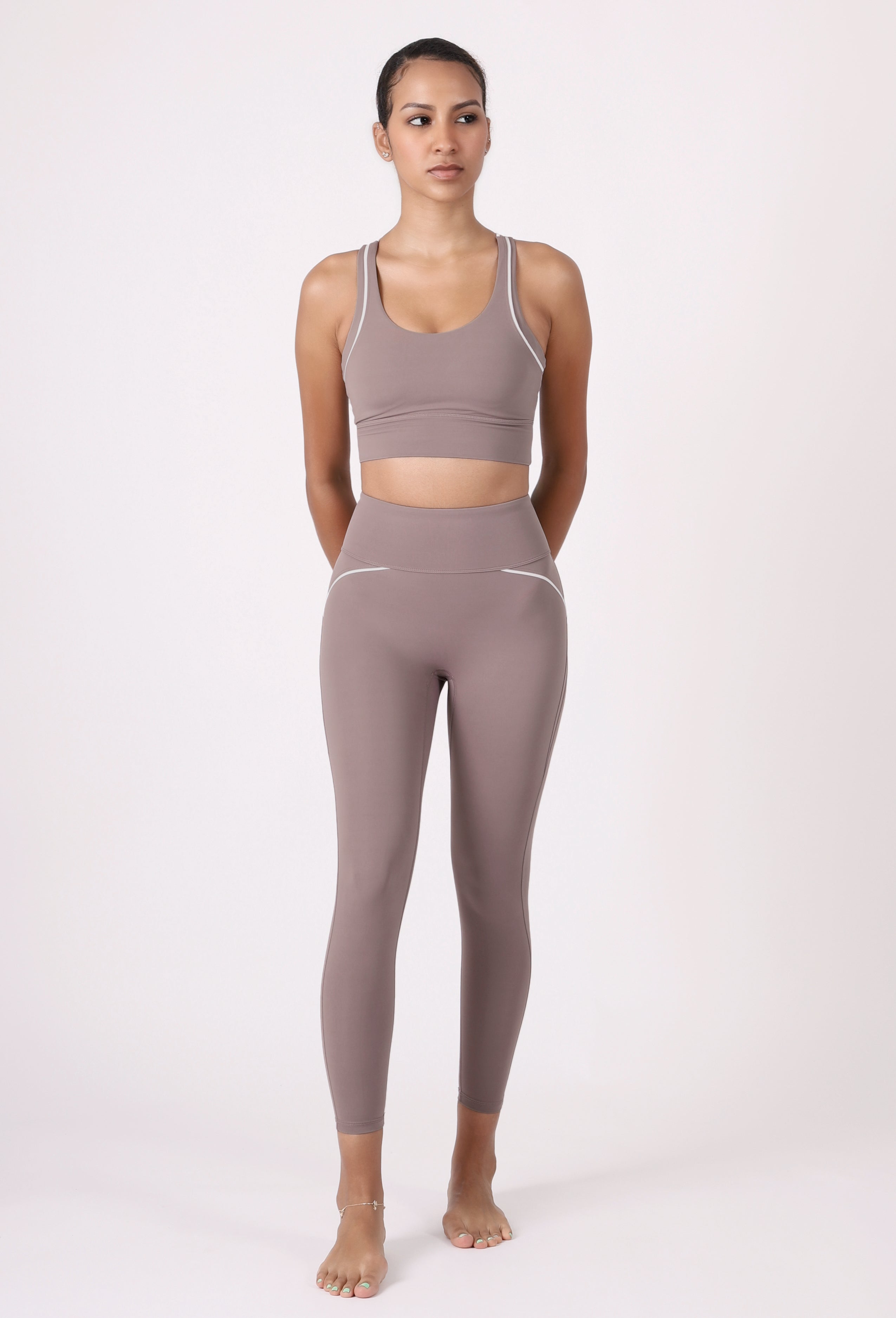 STITCH LINE HIGH-RISE LEGGINGS 22"