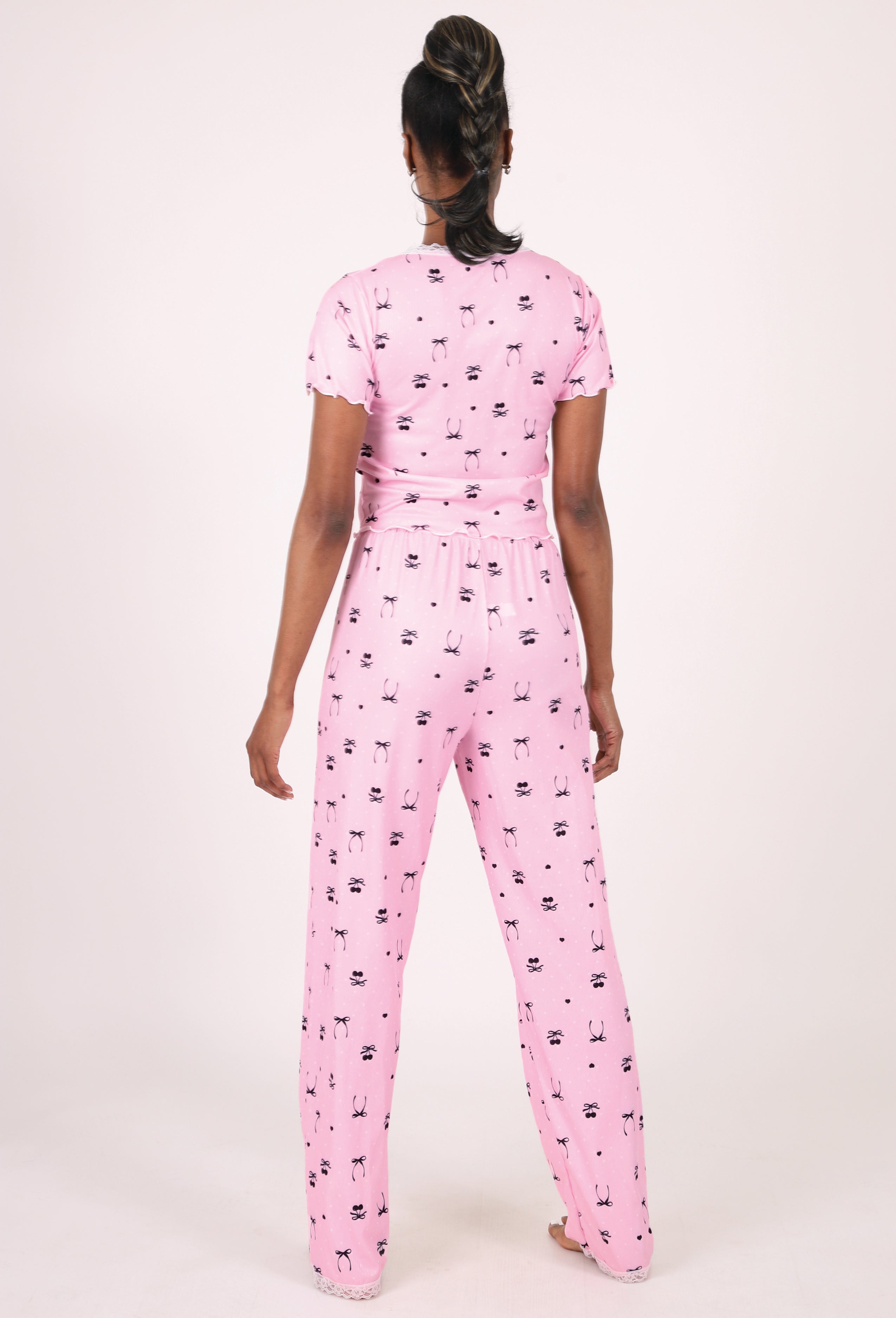 SHORT-SLEEVE CROP TOP & PANTS LOUNGE SET