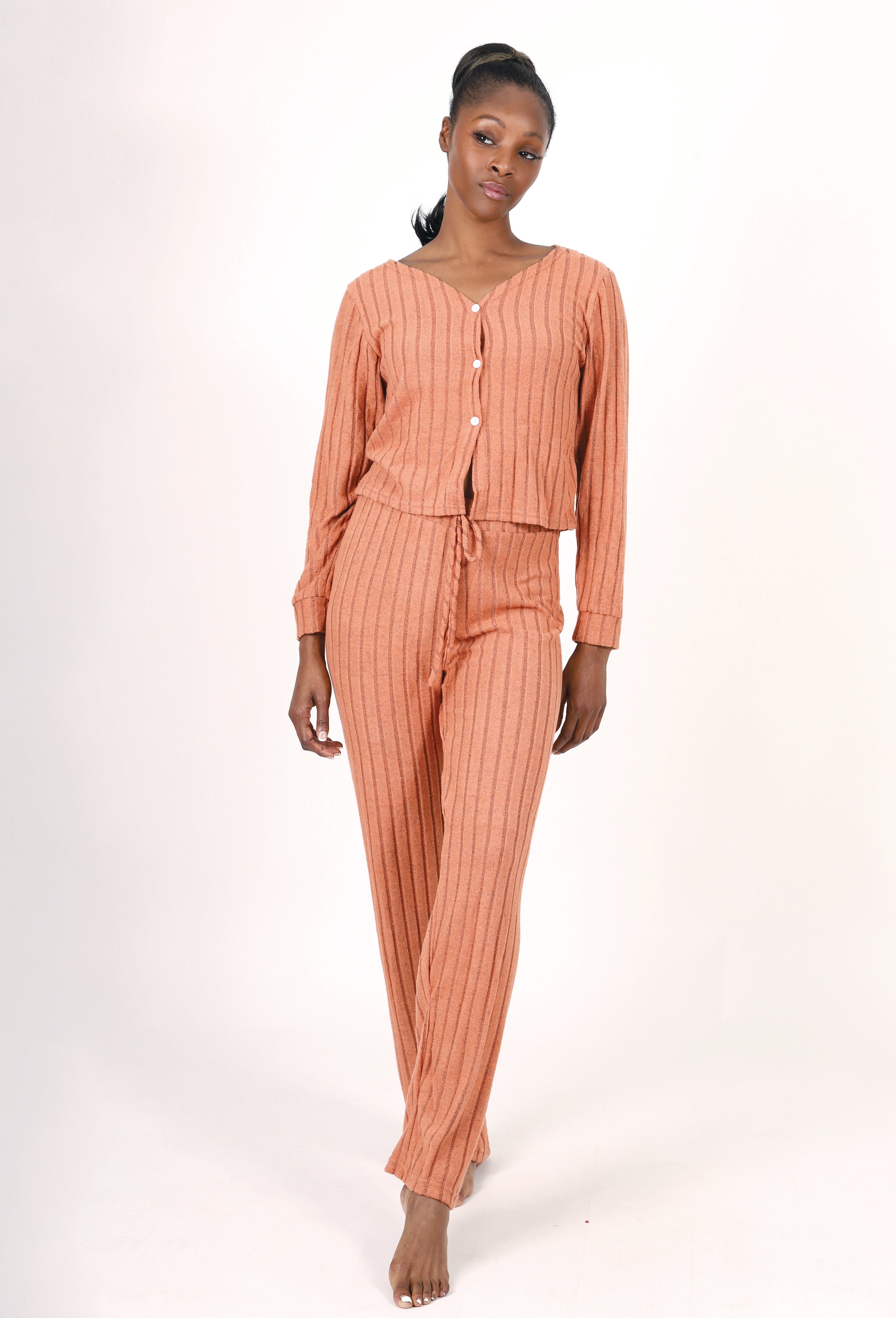 RIBBED LONG-SLEEVE CROP TOP & PANTS LOUNGE SET