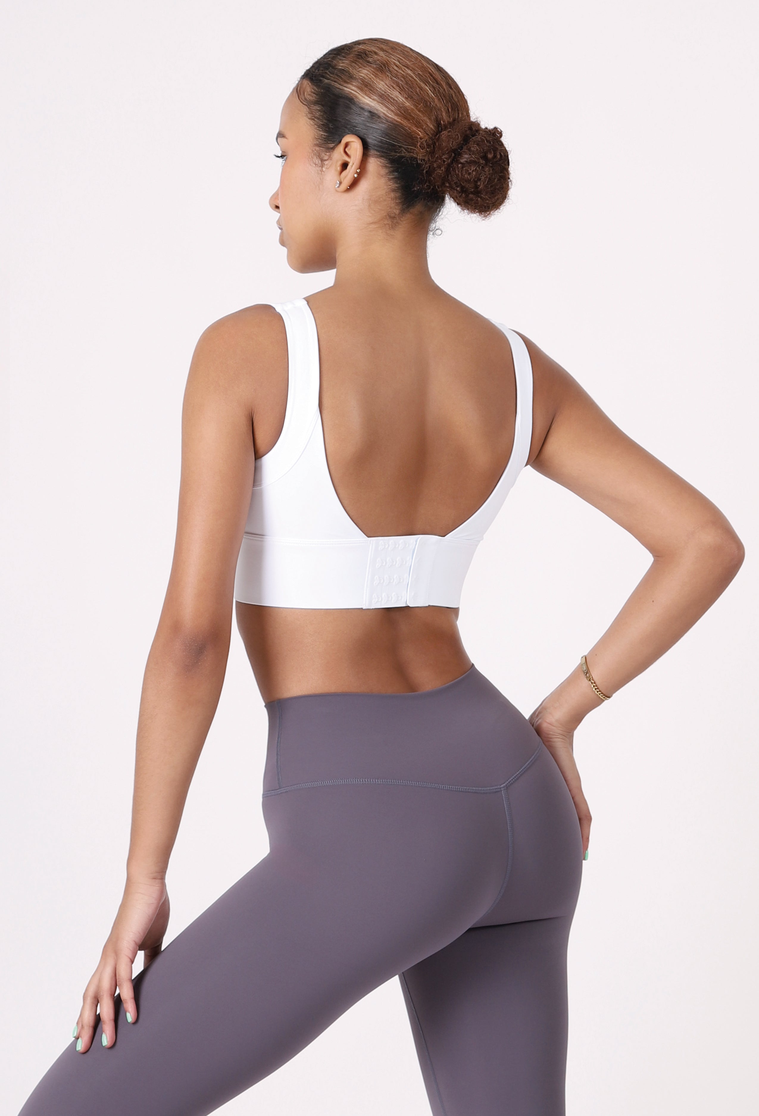 HOOK CLOSURE CROPPED SPORTS BRA TOP
