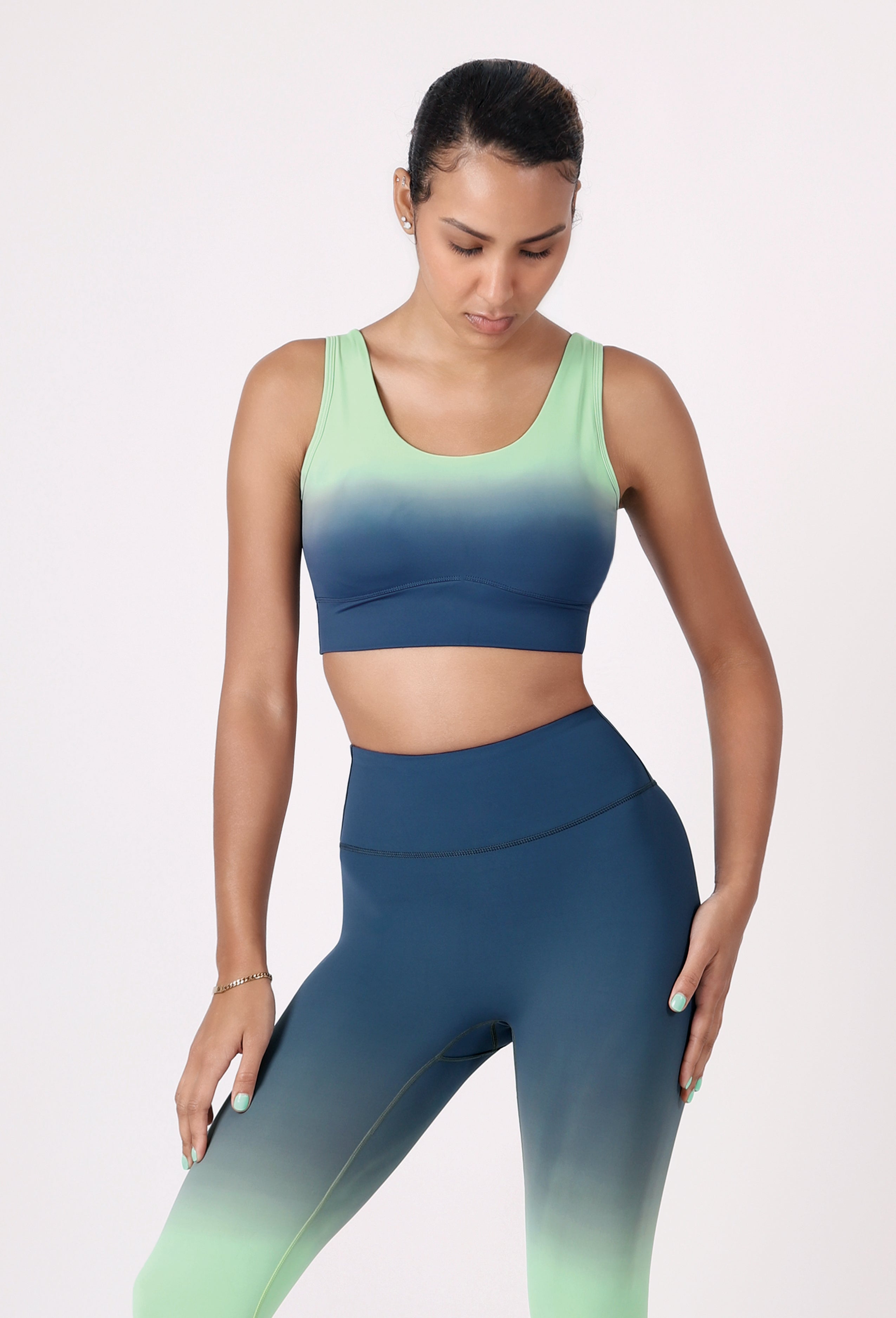 GRADIENT CROPPED SPORTS BRA TOP