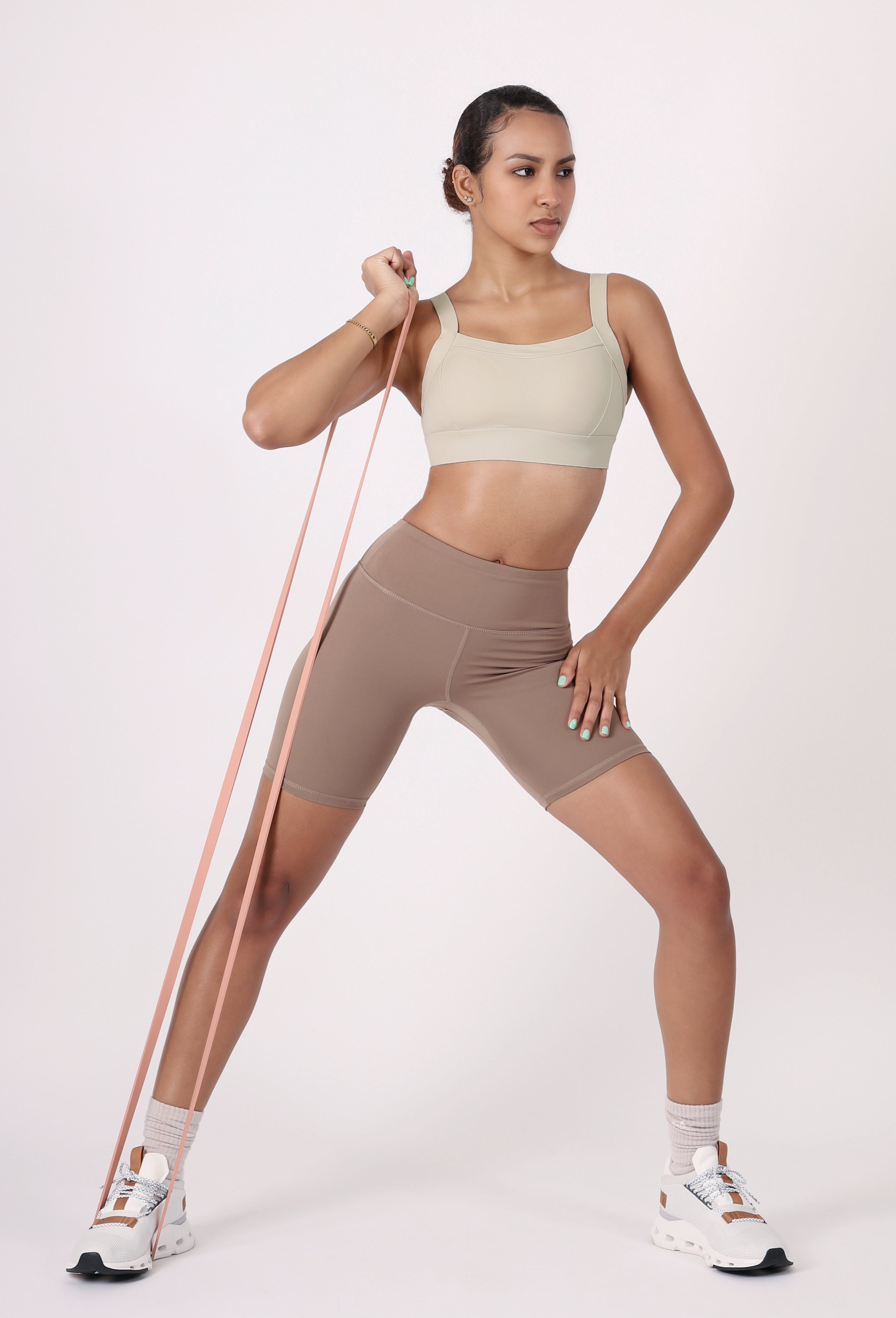 BOLD CROSS BACK CROPPED SPORTS BRA TOP