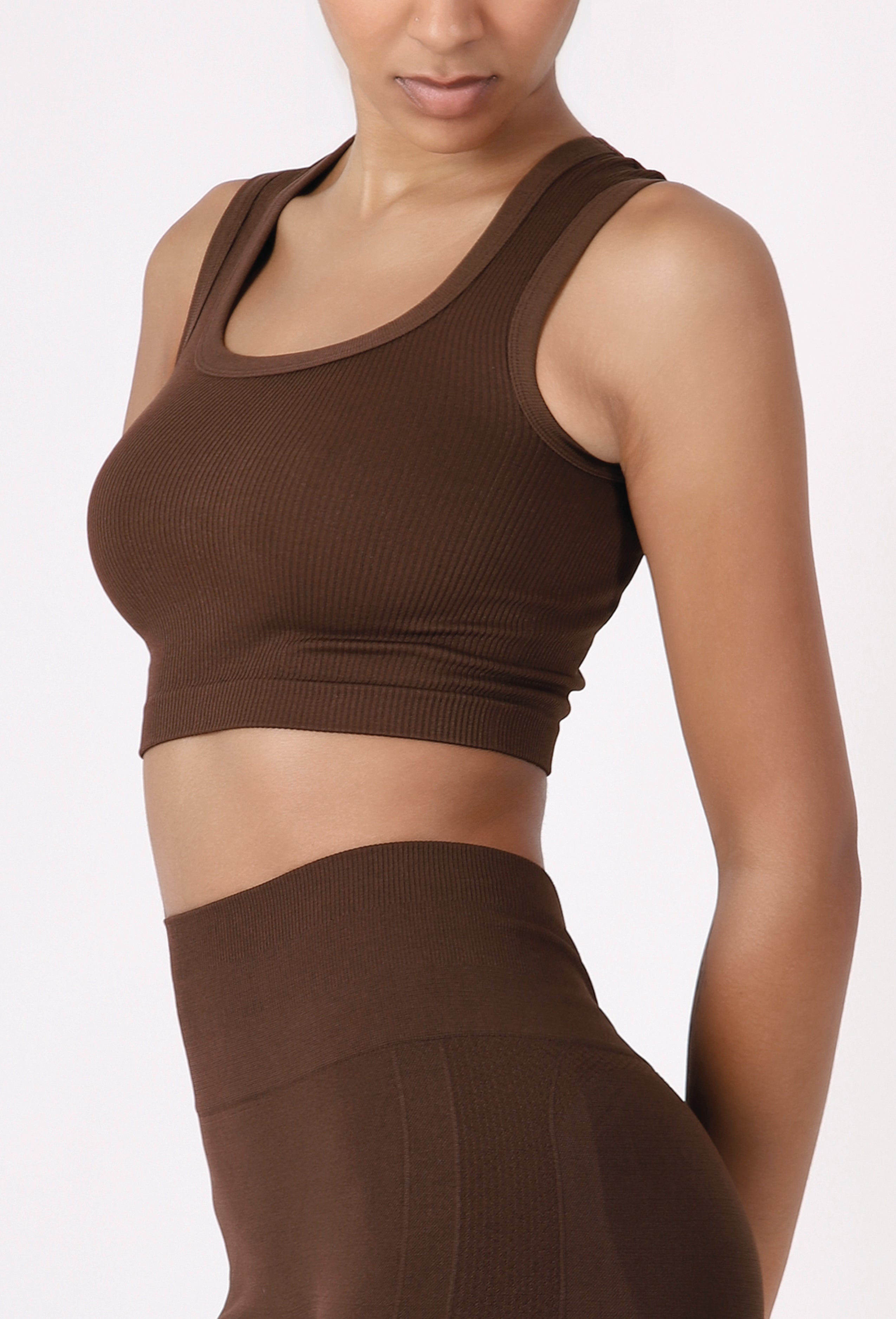RIBBED KNIT CROPPED TANK TOP