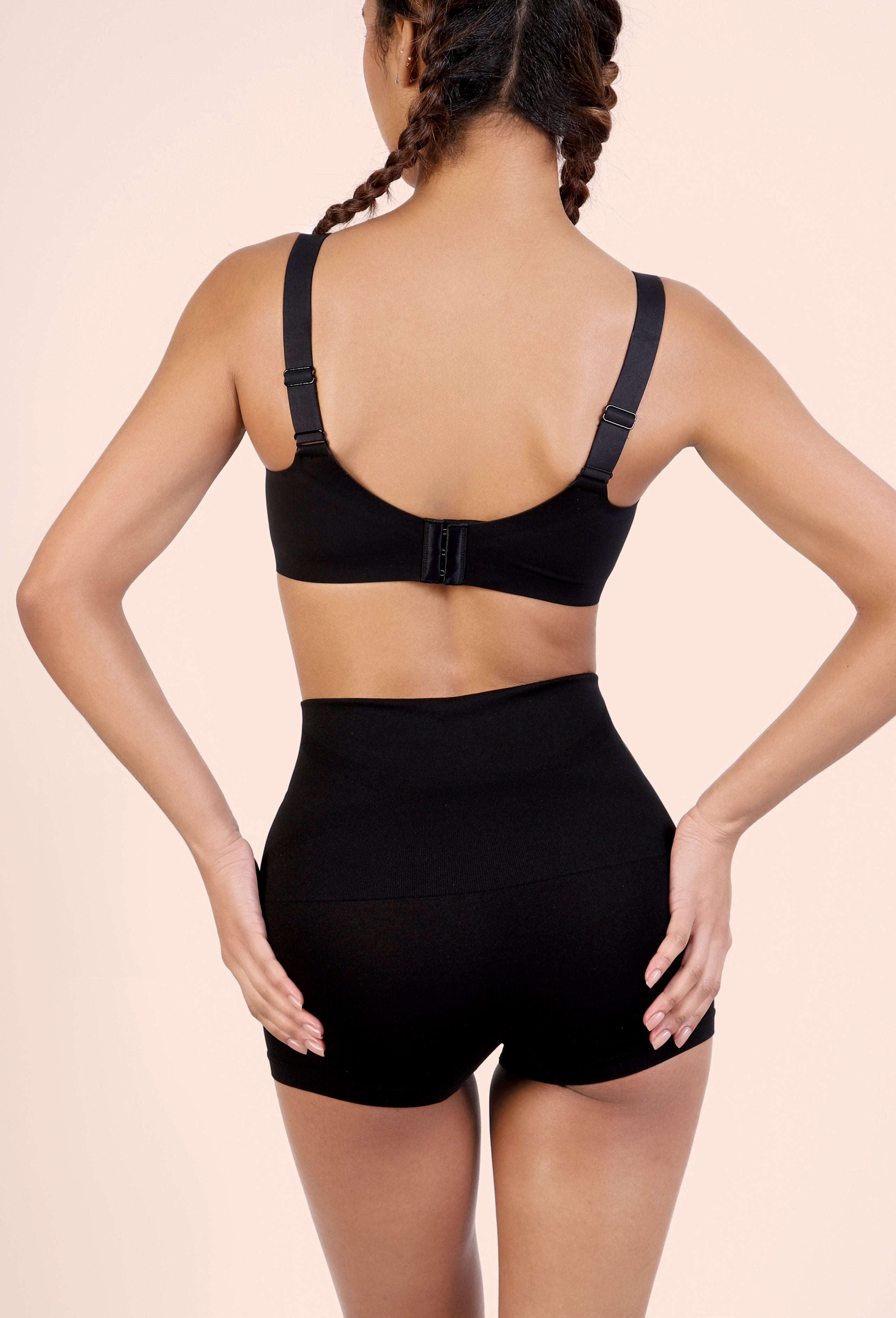 HIGH-RISE TUMMY CONTROL SHORT