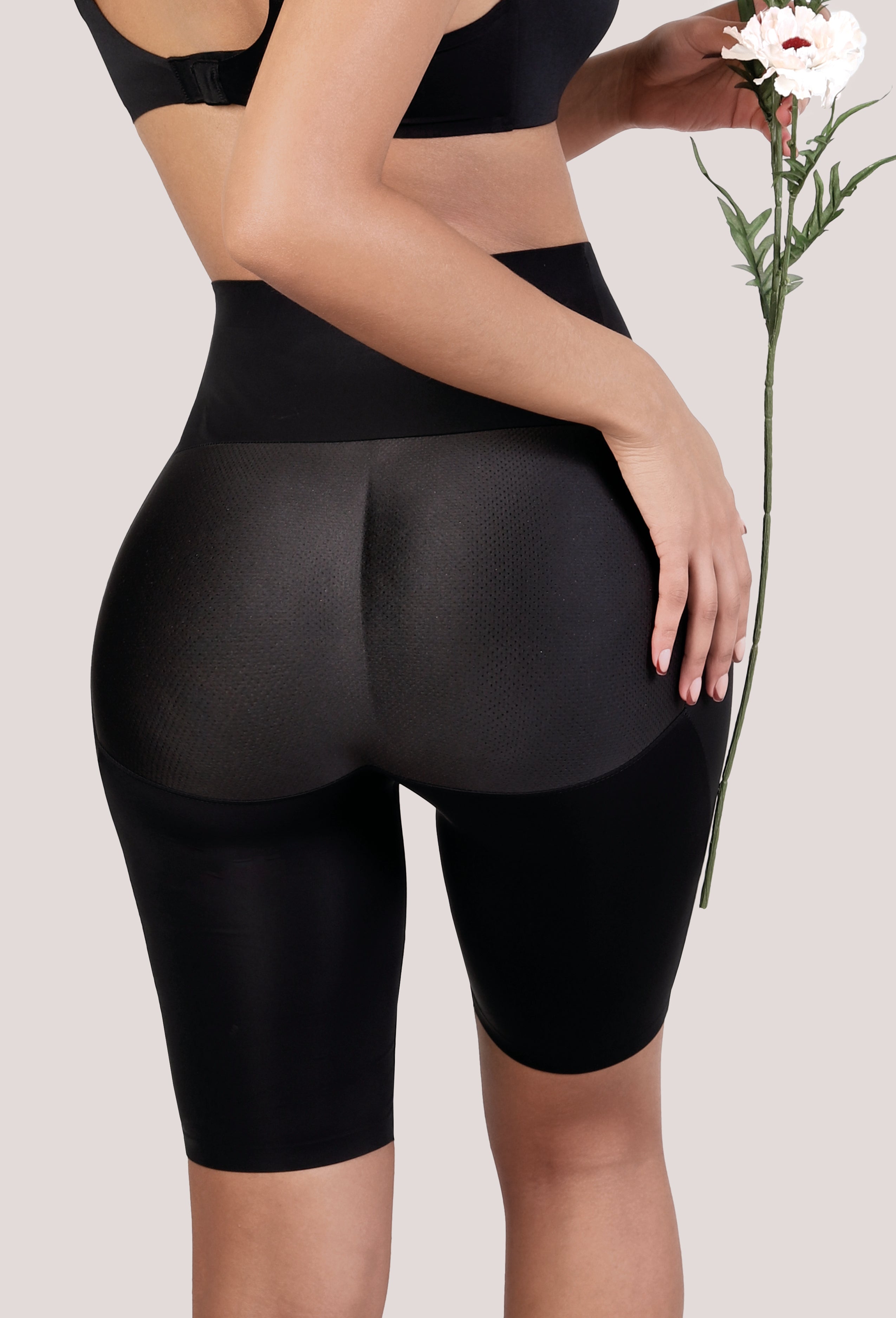 SEAMLESS HIGH-RISE TUMMY CONTROL BUTT LIFTER SHORT