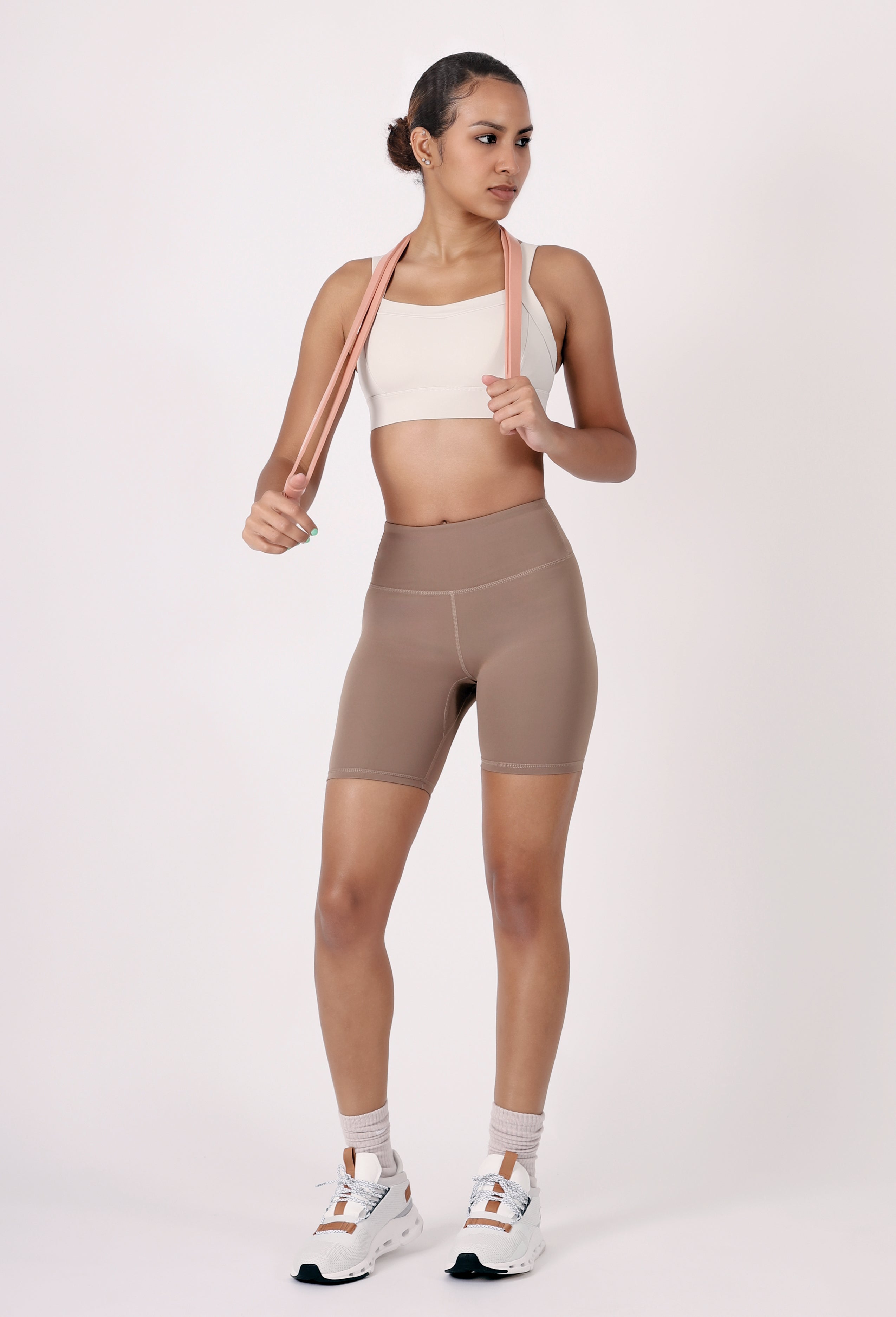HIGH-RISE BIKER SHORTS 7.5"