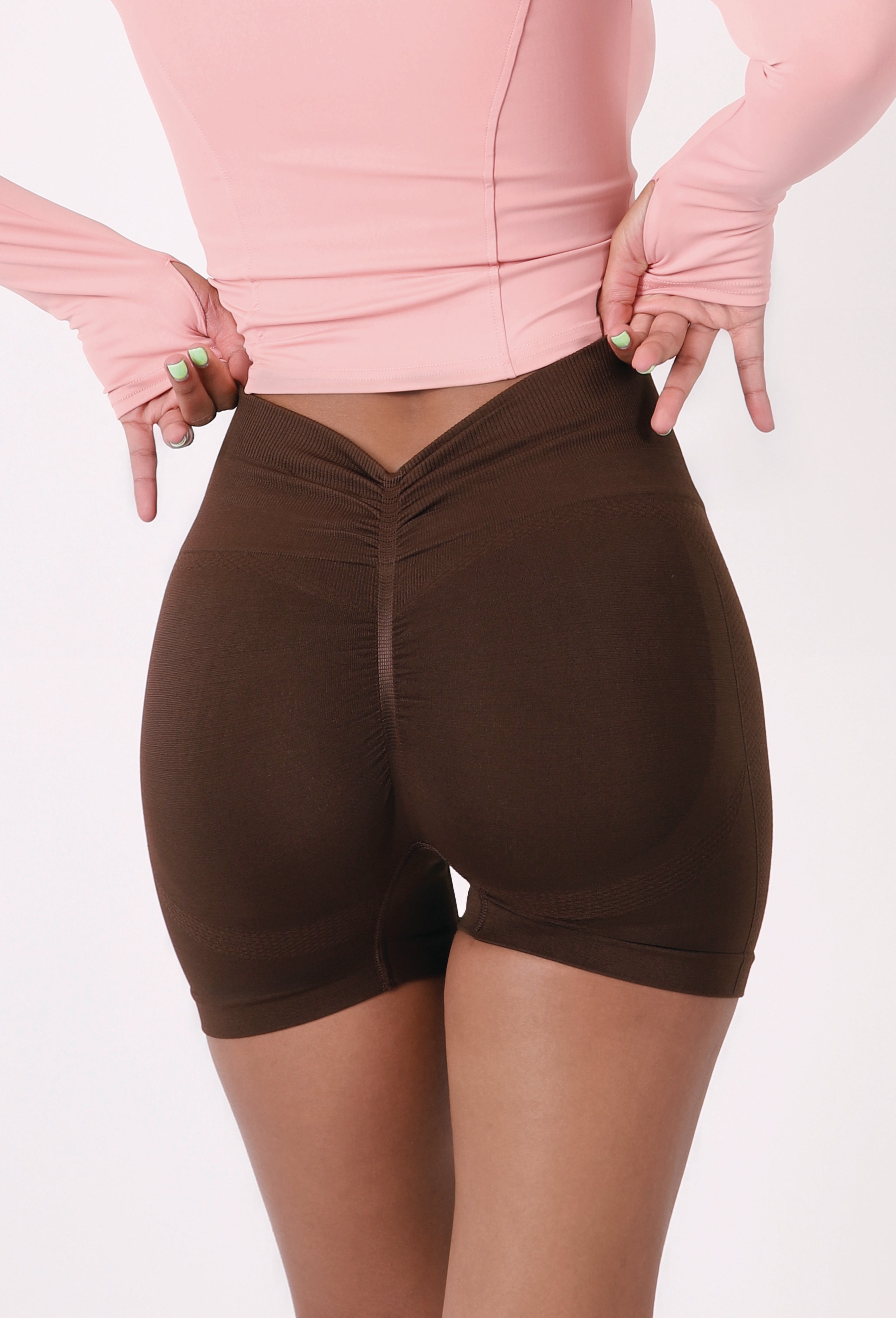 HIGH-RISE HIP WRINKLE BIKER SHORTS 3"