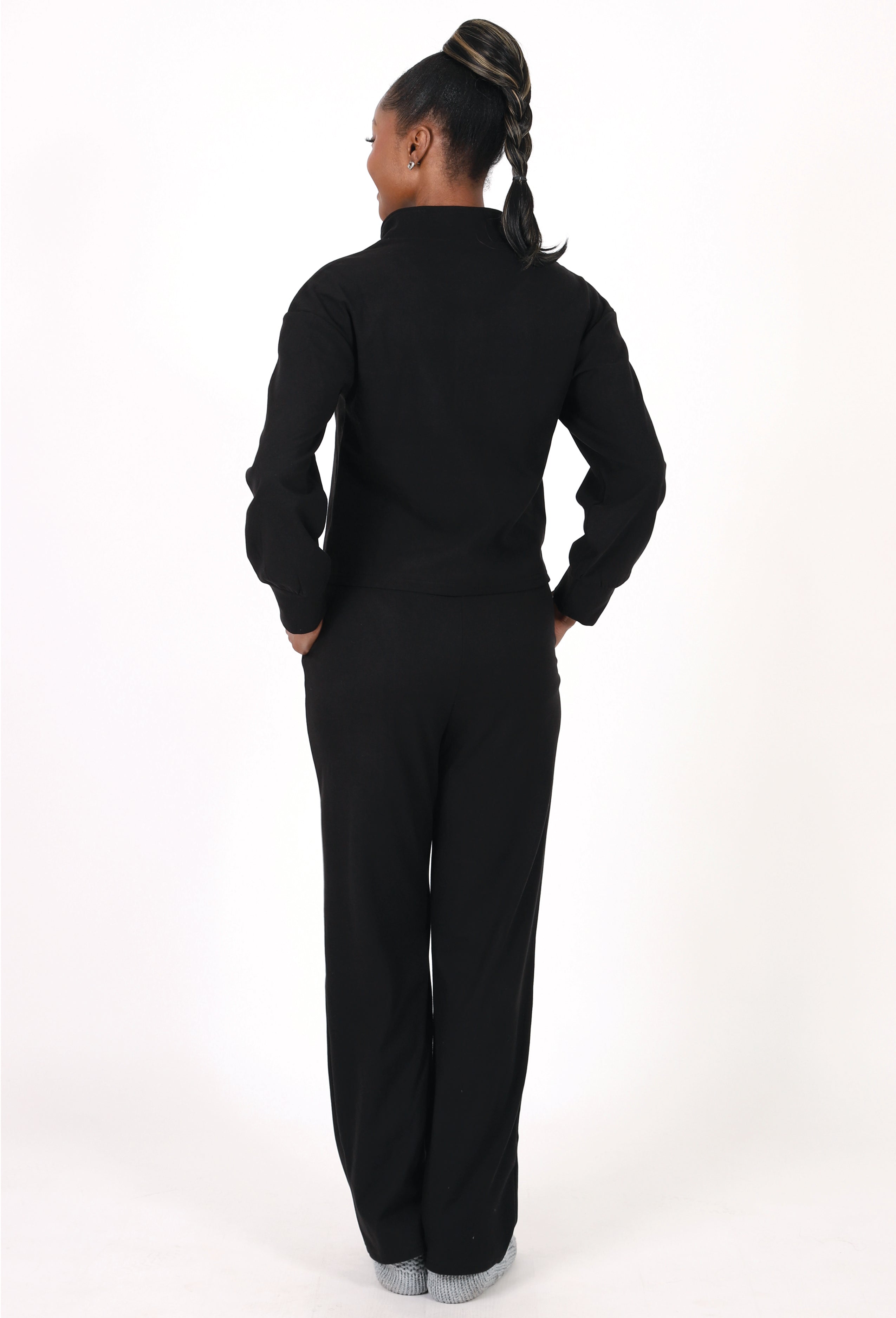 PIPED HALF ZIP-UP & SEMI-WIDE PANTS SET