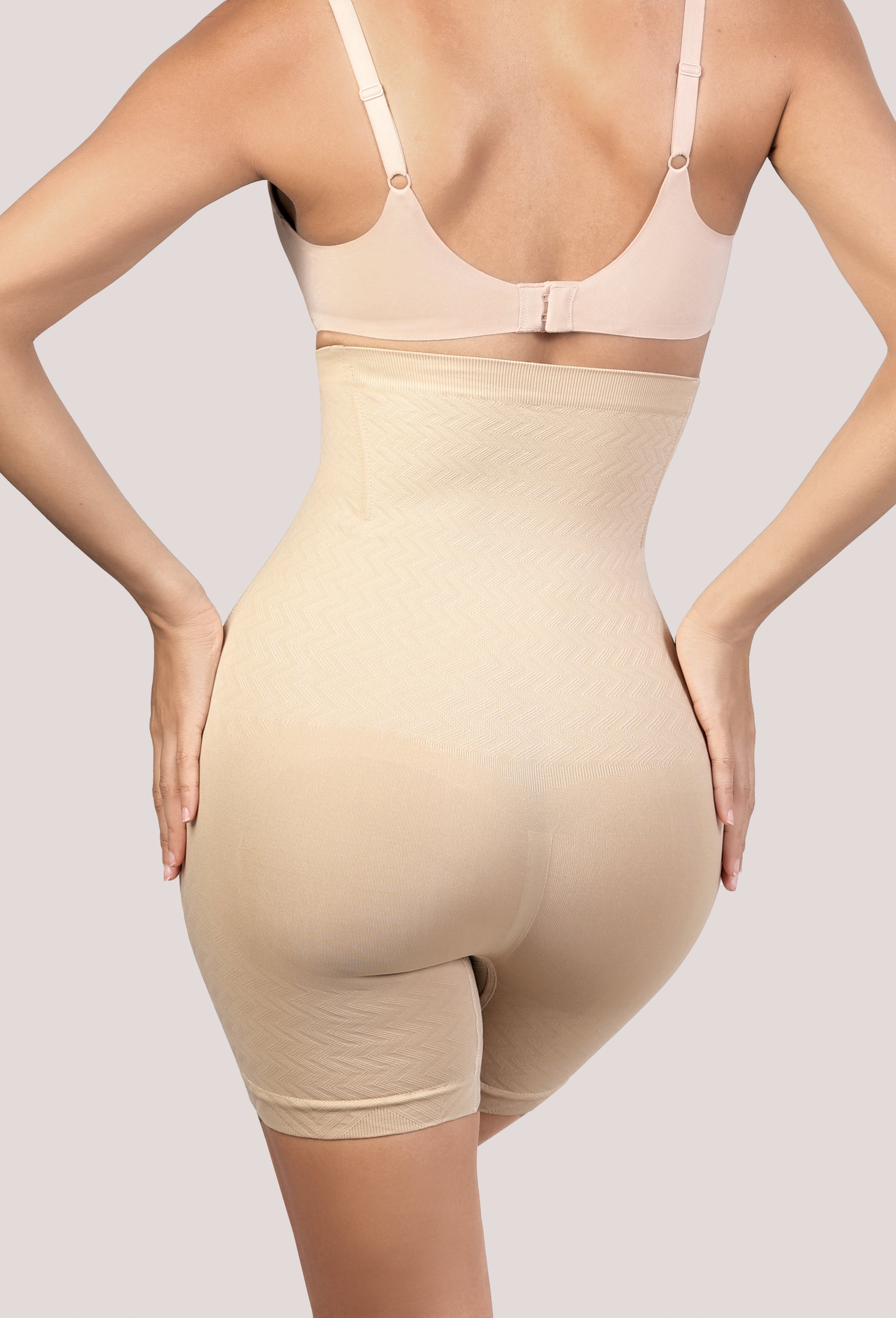 HIGH-RISE DOUBLE TUMMY CONTROL SHORT