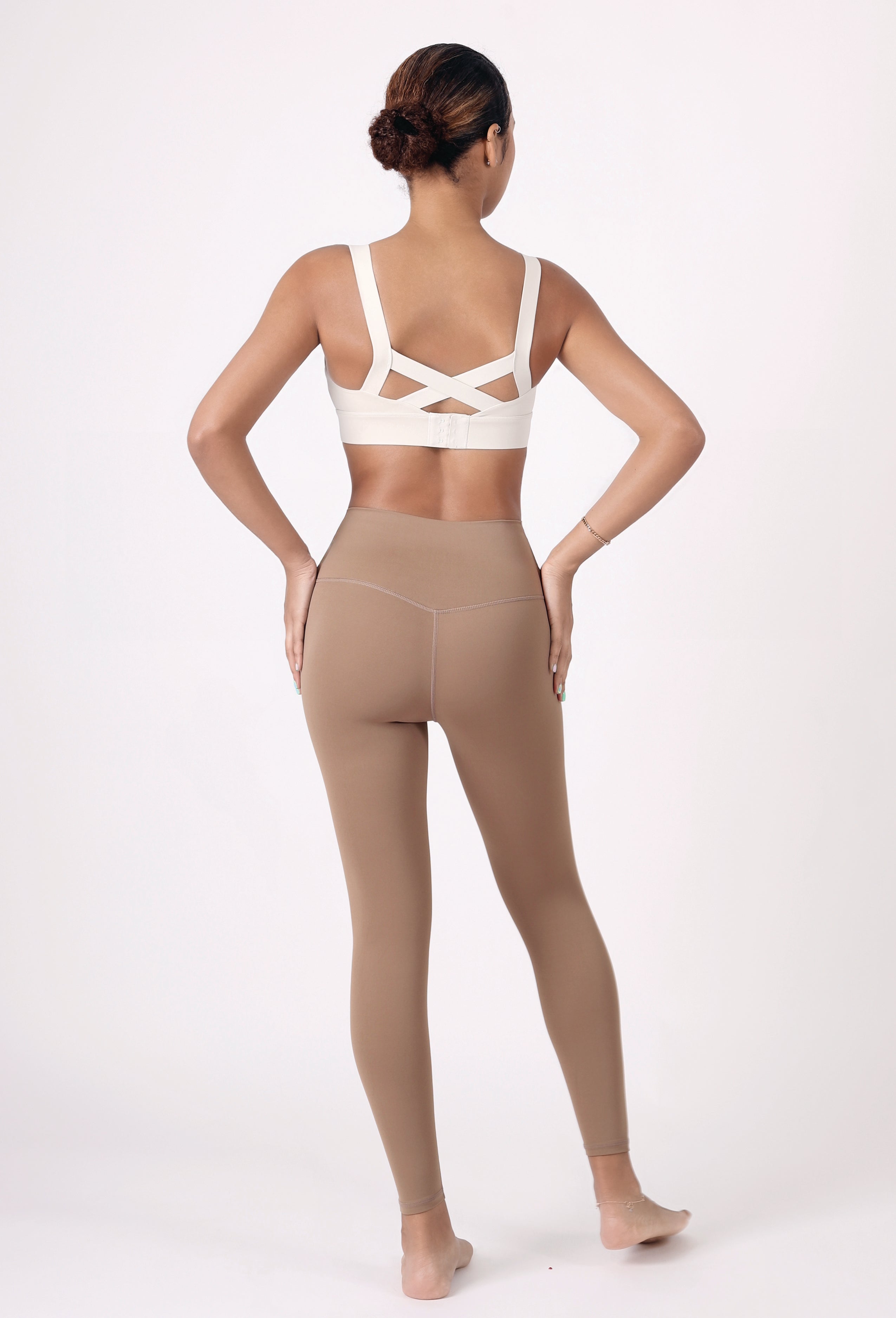 HIGH-RISE TUMMY CONTROL LEGGINGS