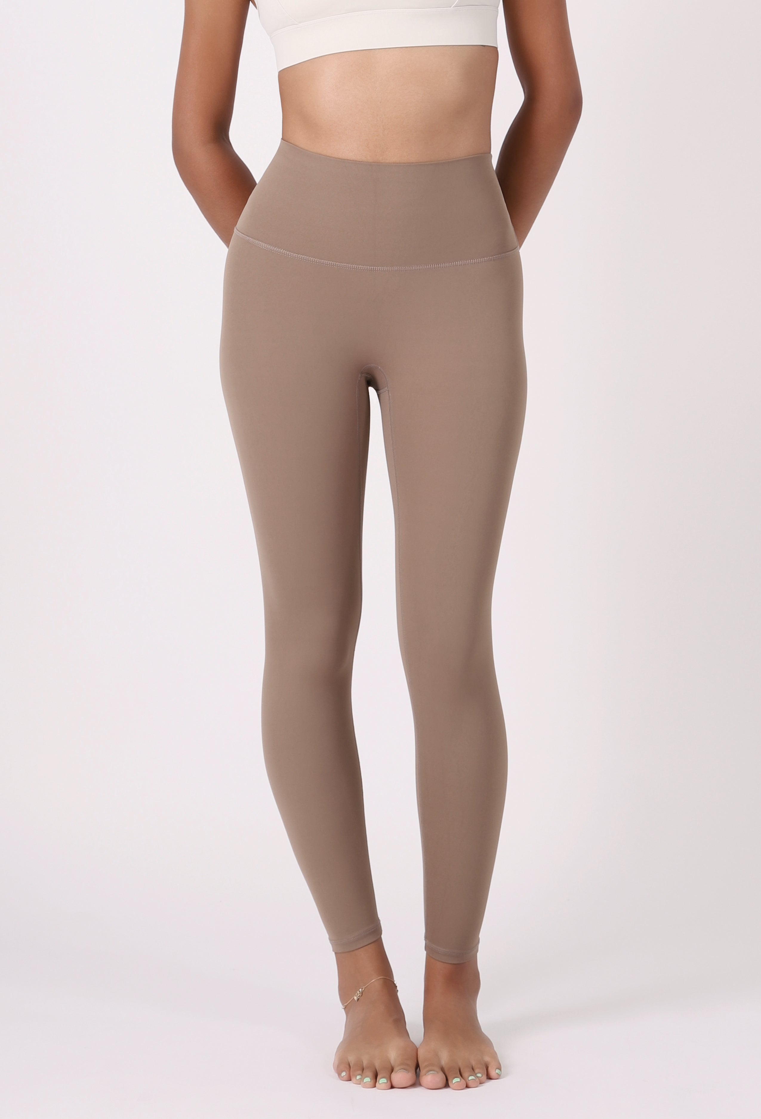 HIGH-RISE TUMMY CONTROL LEGGINGS