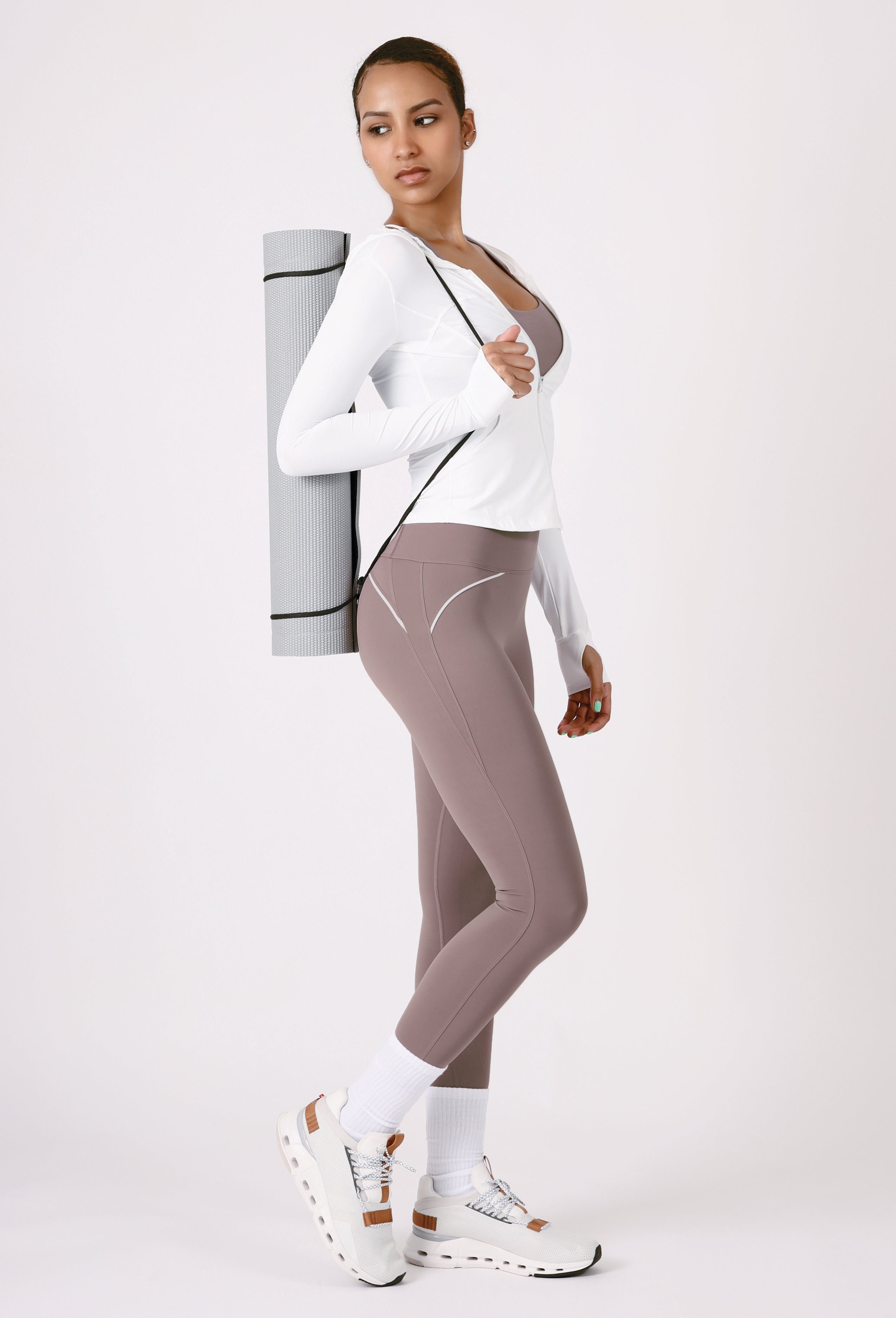 STITCH LINE HIGH-RISE LEGGINGS 22"