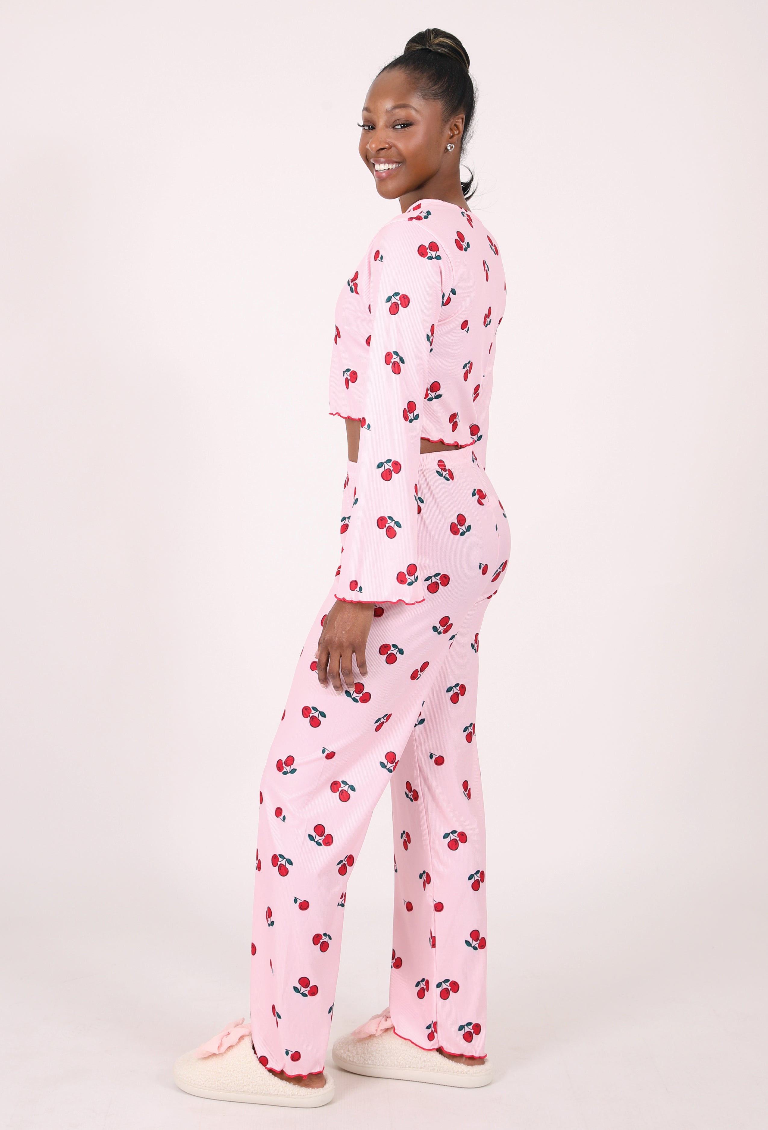 LONG-SLEEVE CROP TOP & PANTS LOUNGE SET