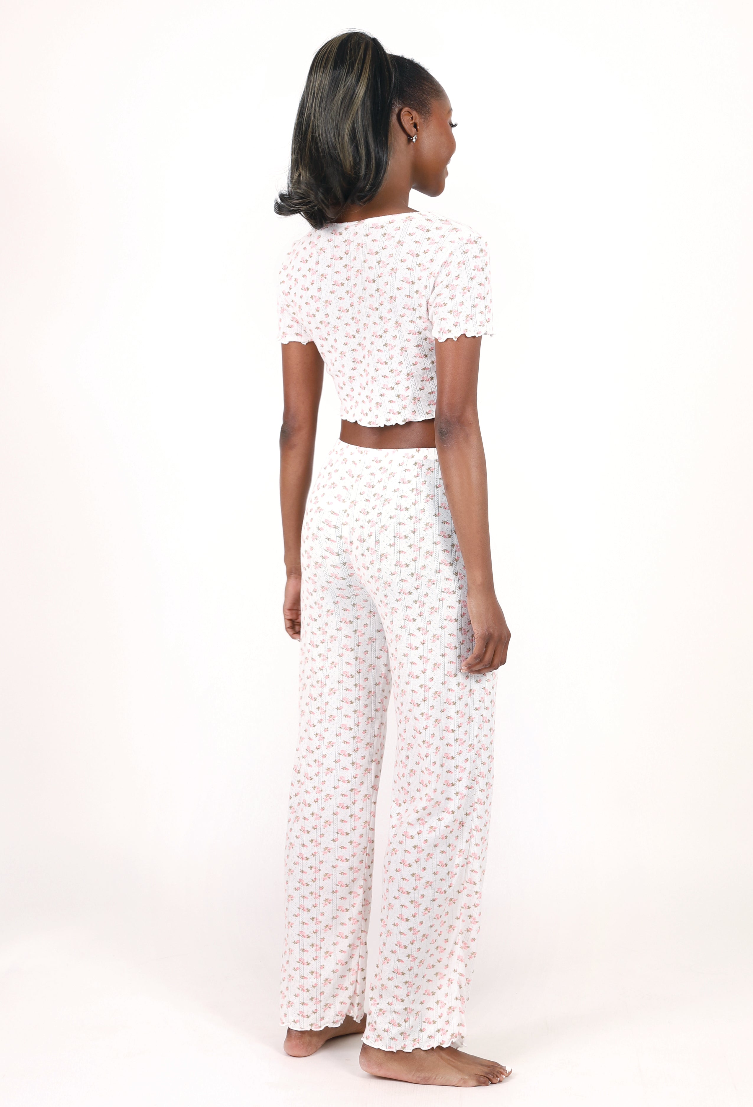 SHORT-SLEEVE CROP TOP & PANTS LOUNGE SET