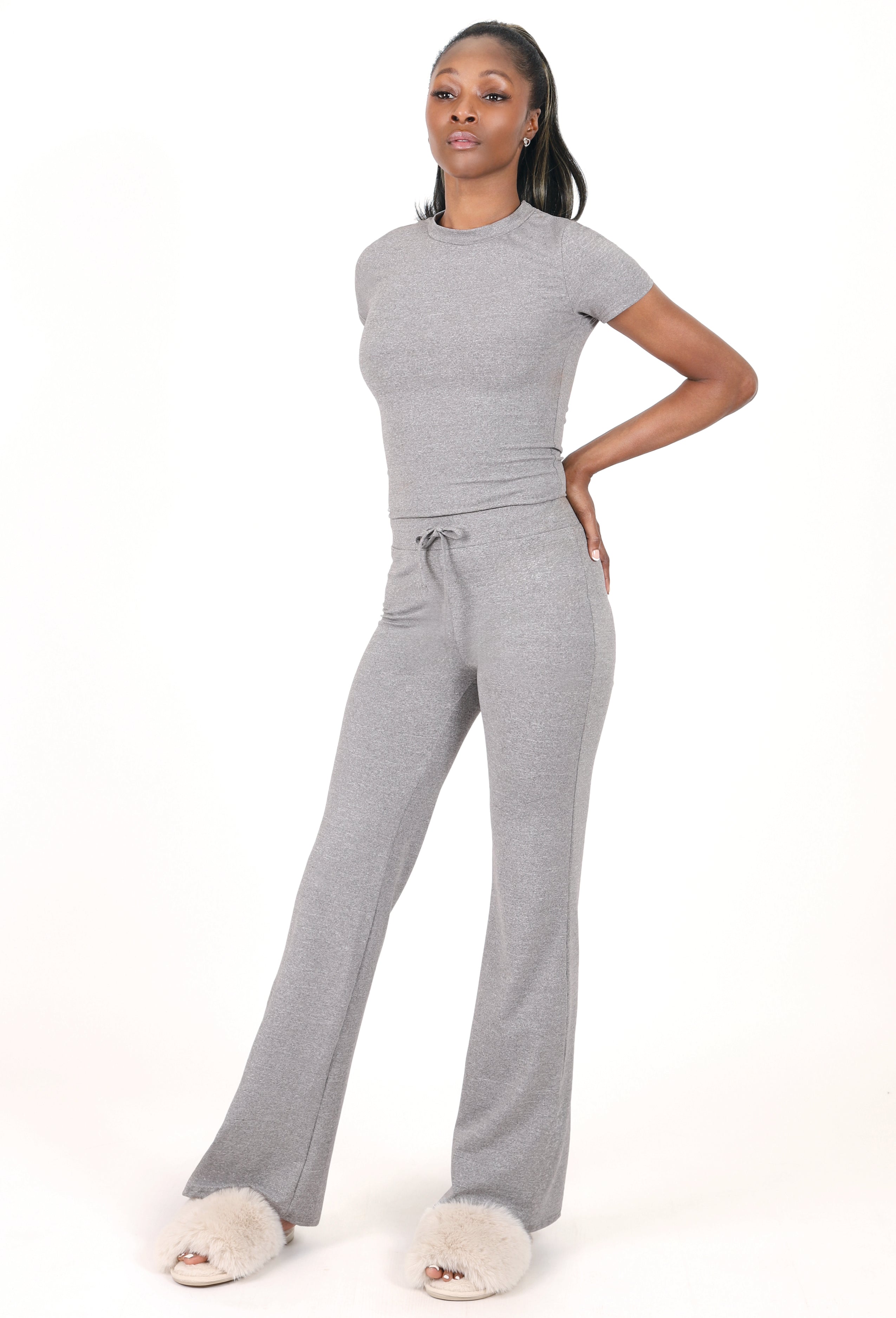 SHORT-SLEEVE CROP TOP & PANTS LOUNGE SET