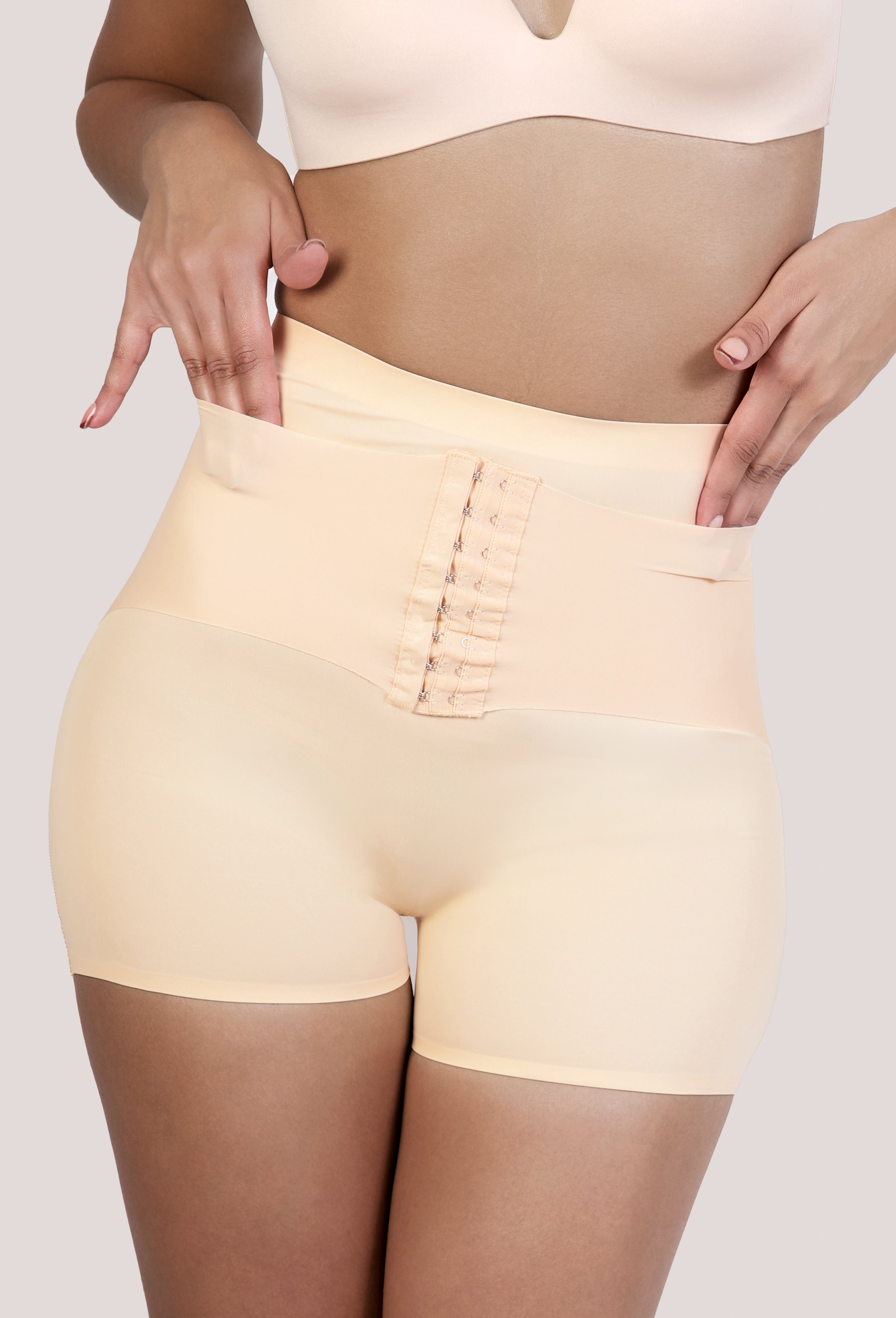 SEAMLESS HIGH-RISE DOUBLE TUMMY CONTROL BUTT LIFTER SHORT