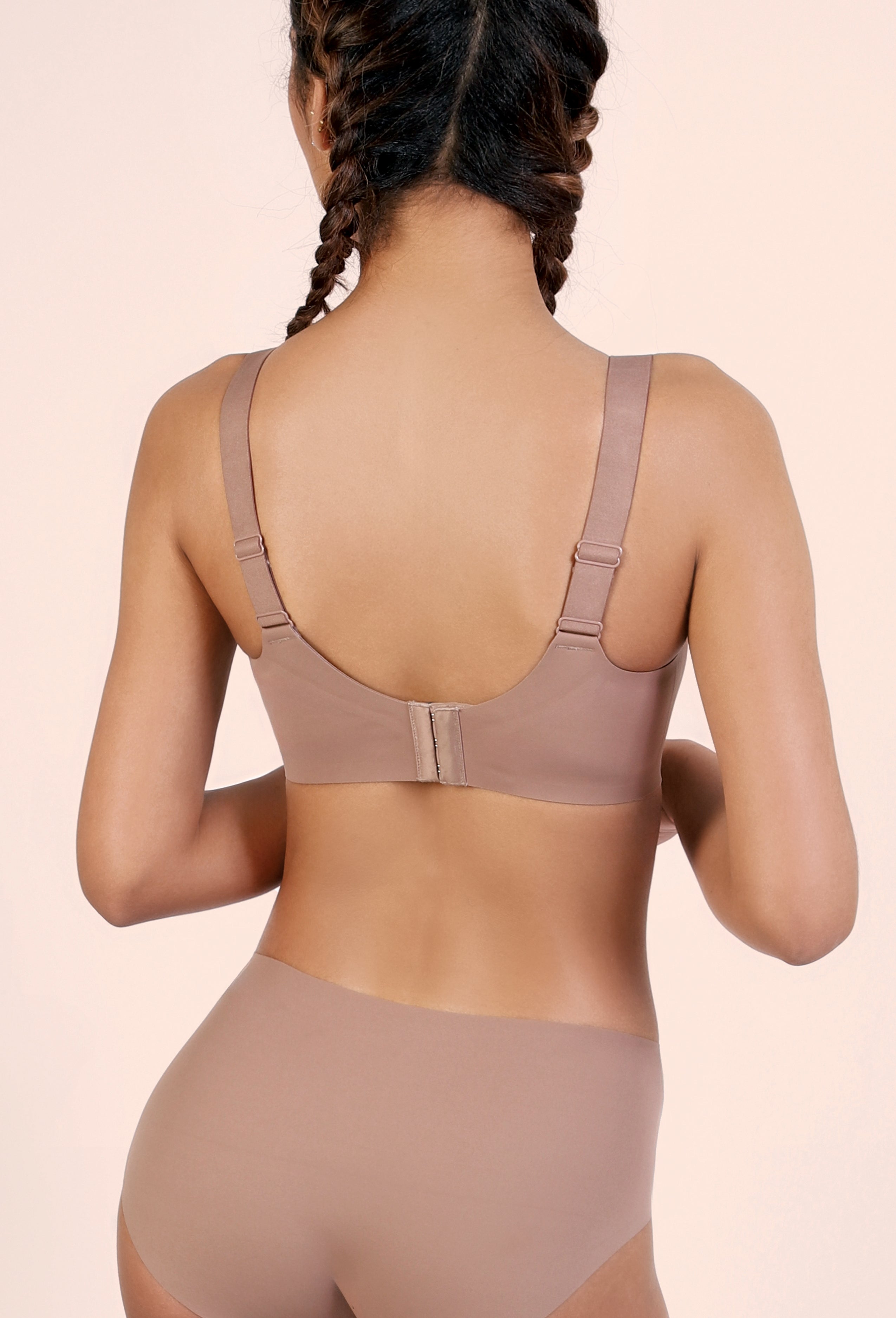 SUPPORTIVE BRA • WIRELESS • SEAMLESS
