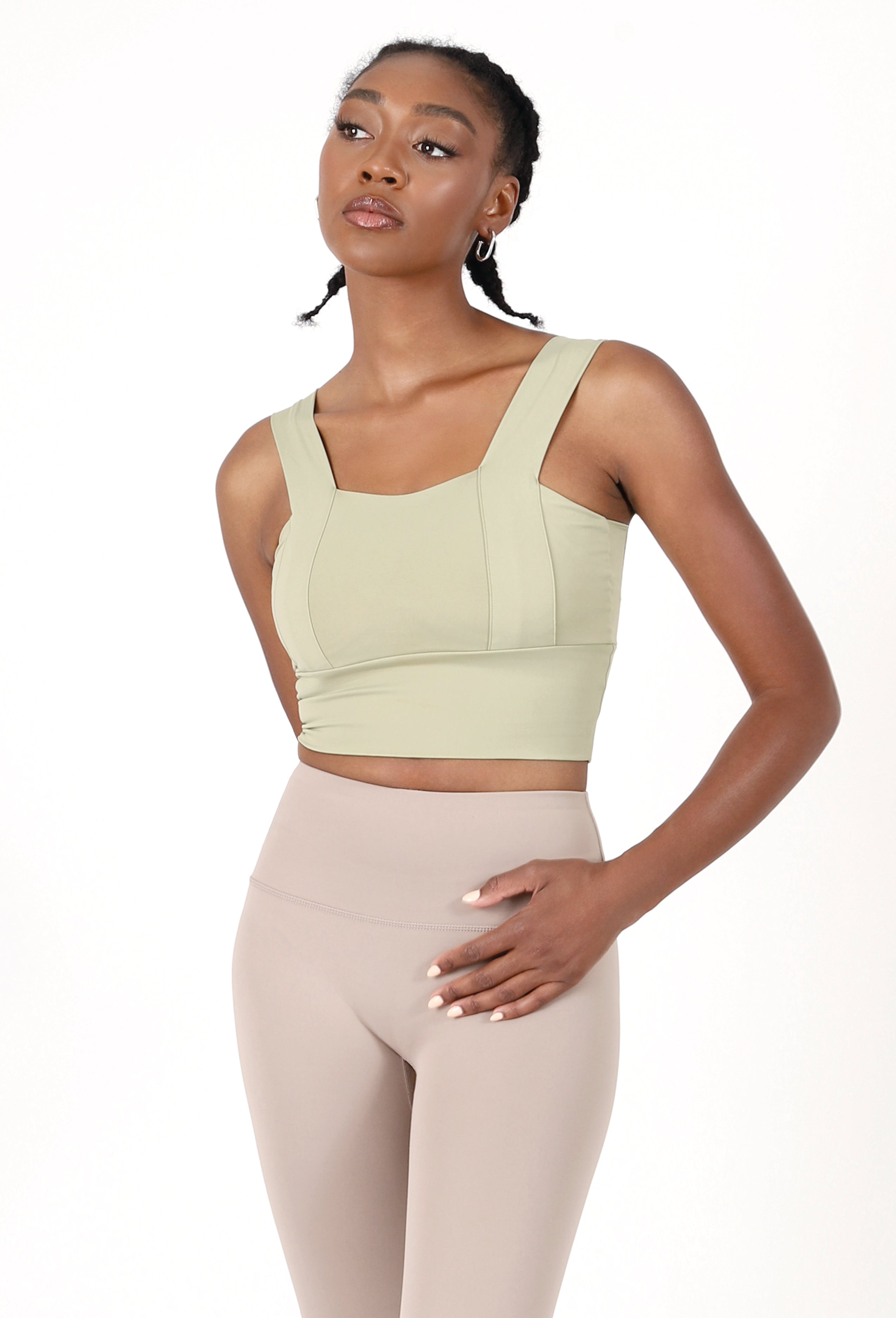 BOLD STRAP CROPPED SPORTS BRA TOP