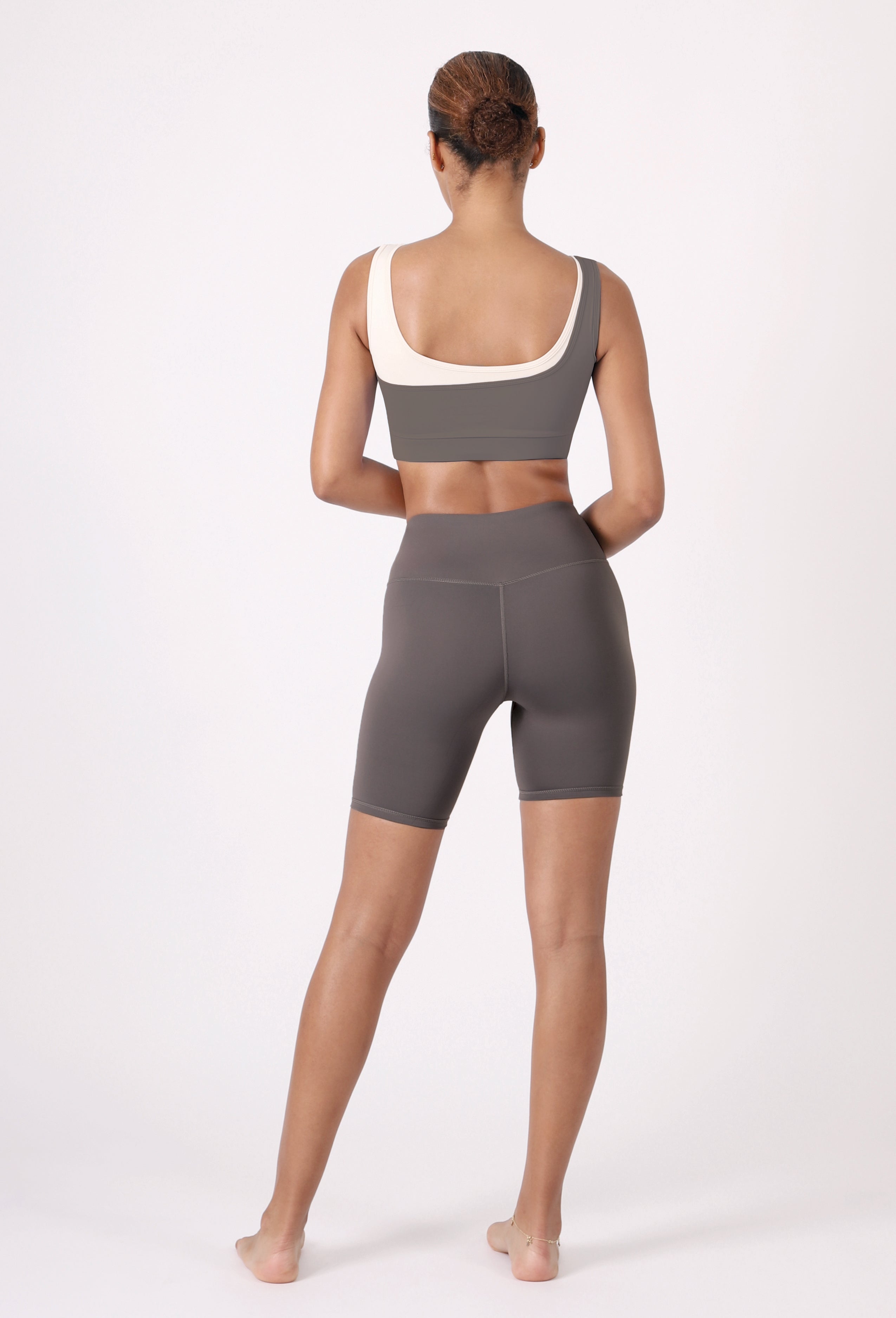 DOUBLE-LAYER CROPPED SPORTS BRA TOP