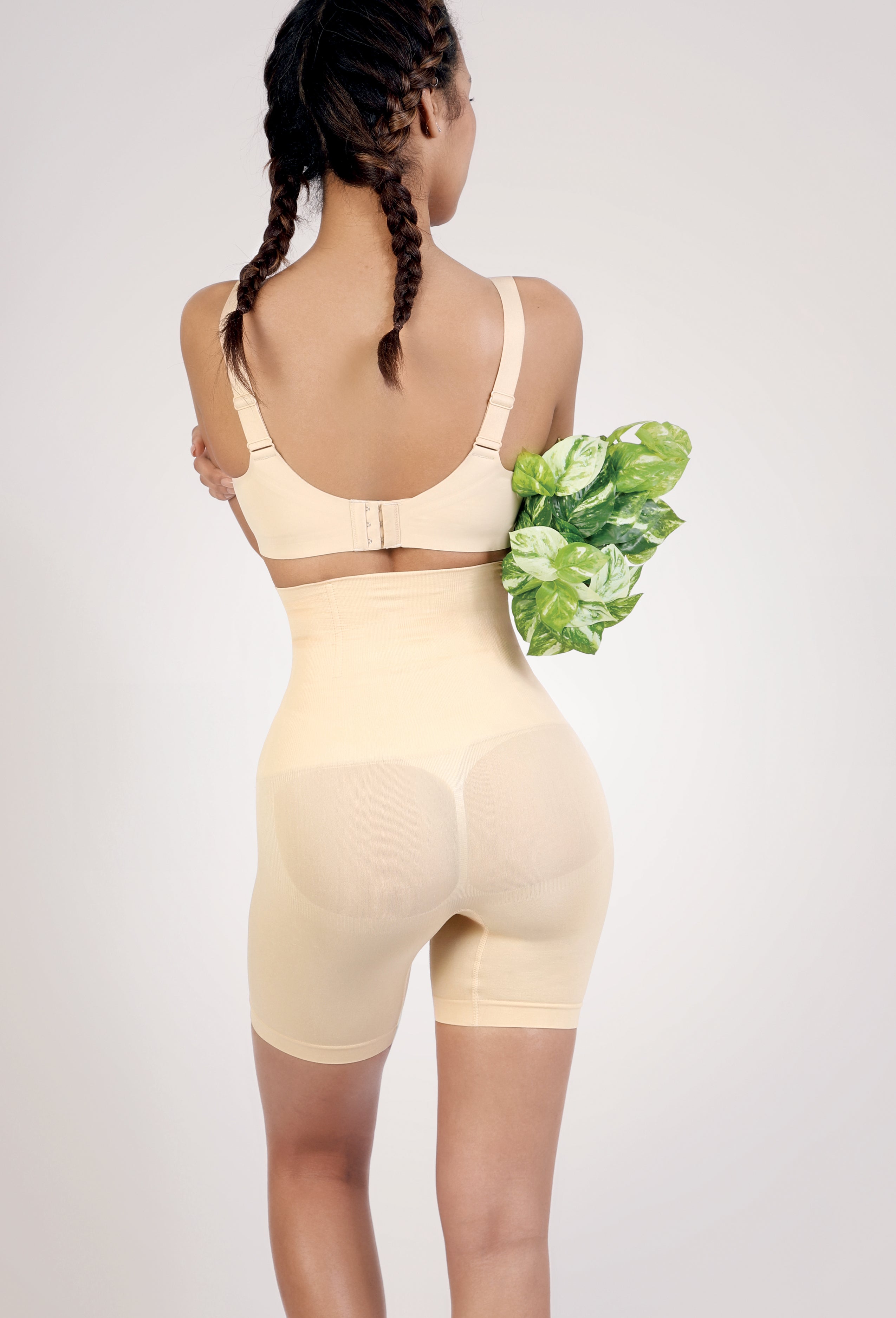 HIGH-RISE TUMMY CONTROL SHORT