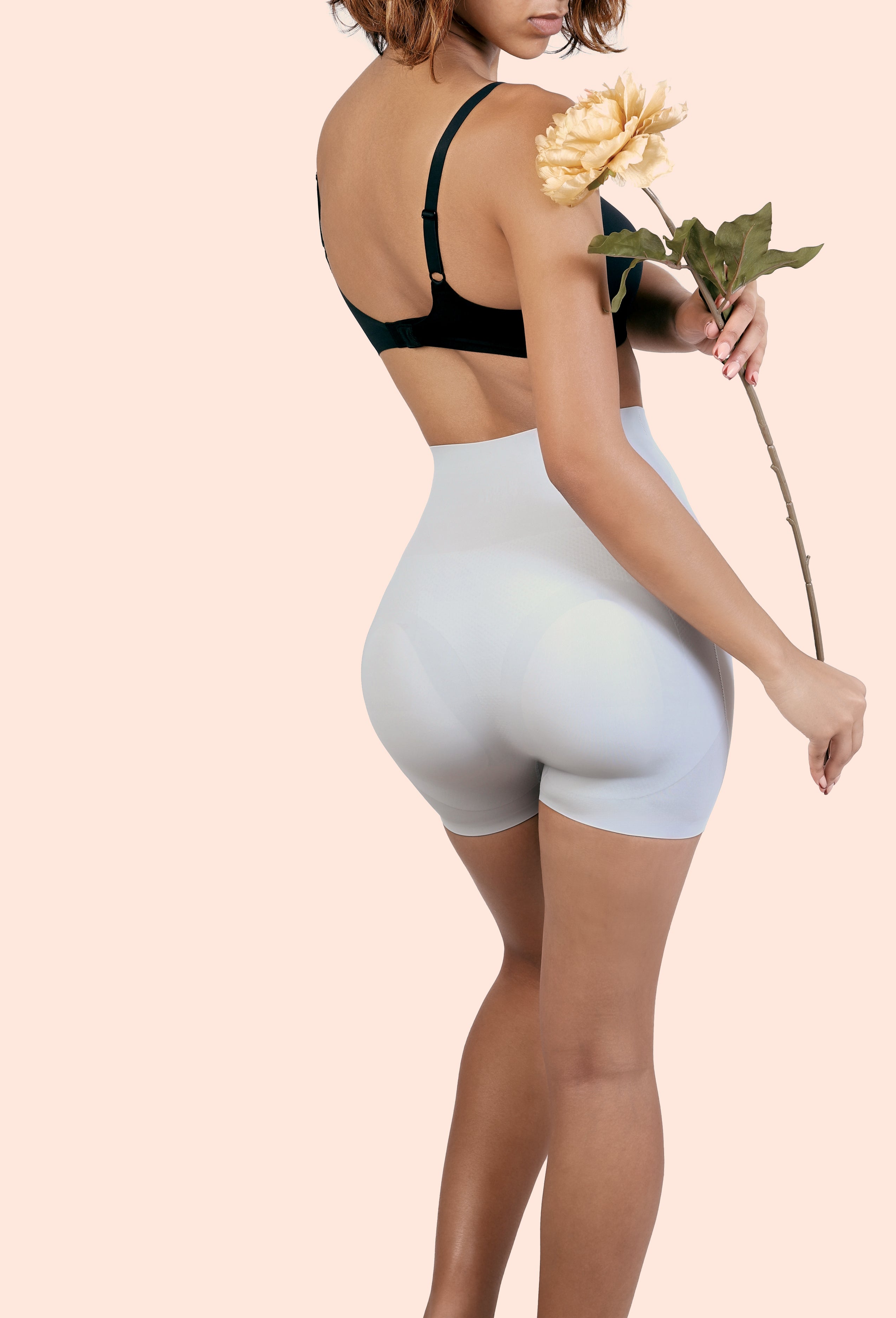 SEAMLESS HIGH-RISE TUMMY CONTROL BUTT LIFTER SHORT